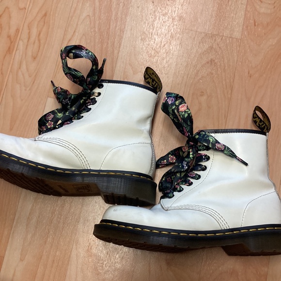 DR MARTENS 1460 boot women’s 8 - Picture 3 of 8